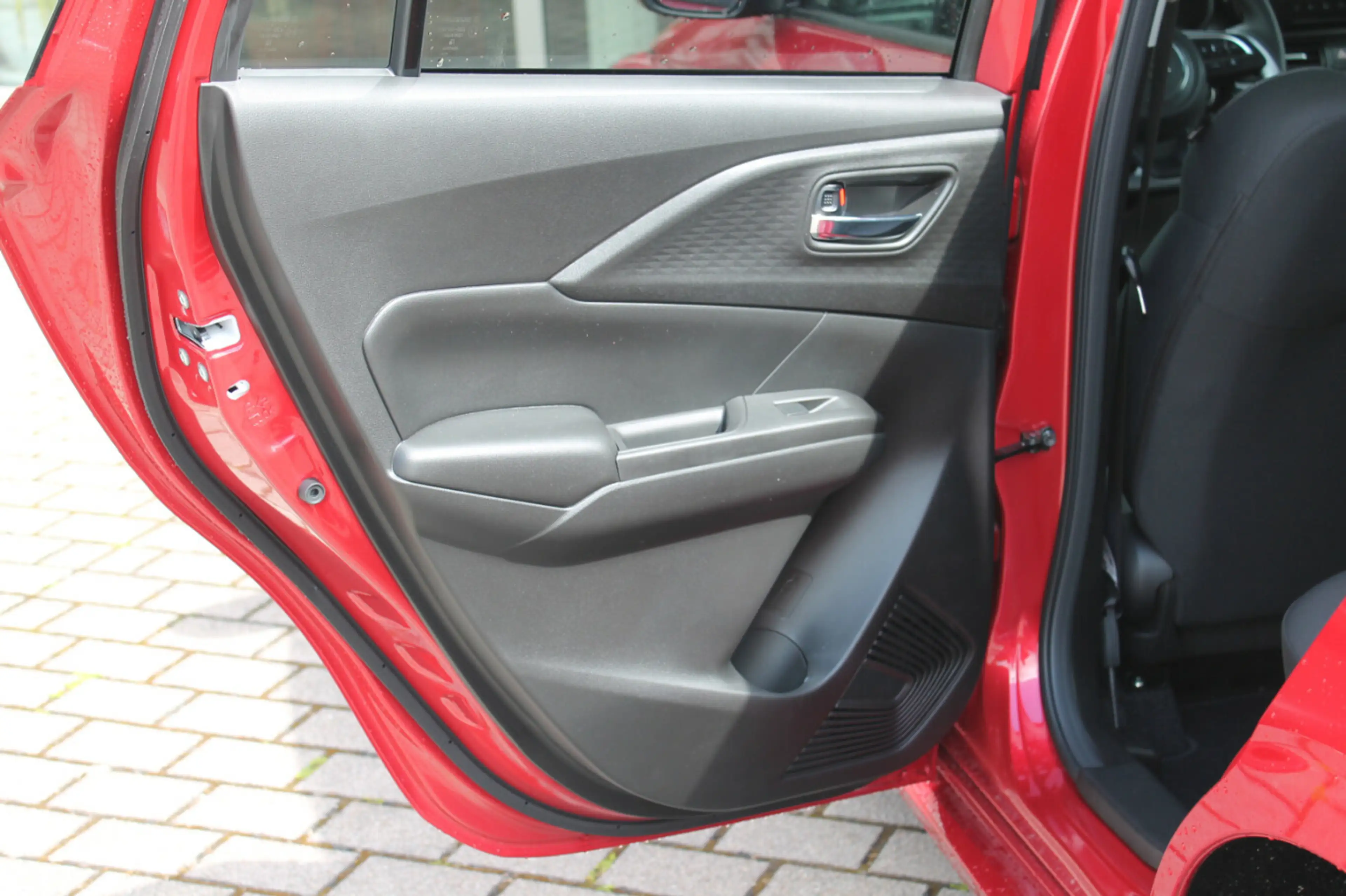Suzuki Swift 1.2 Comfort+ Hybrid — photo 13