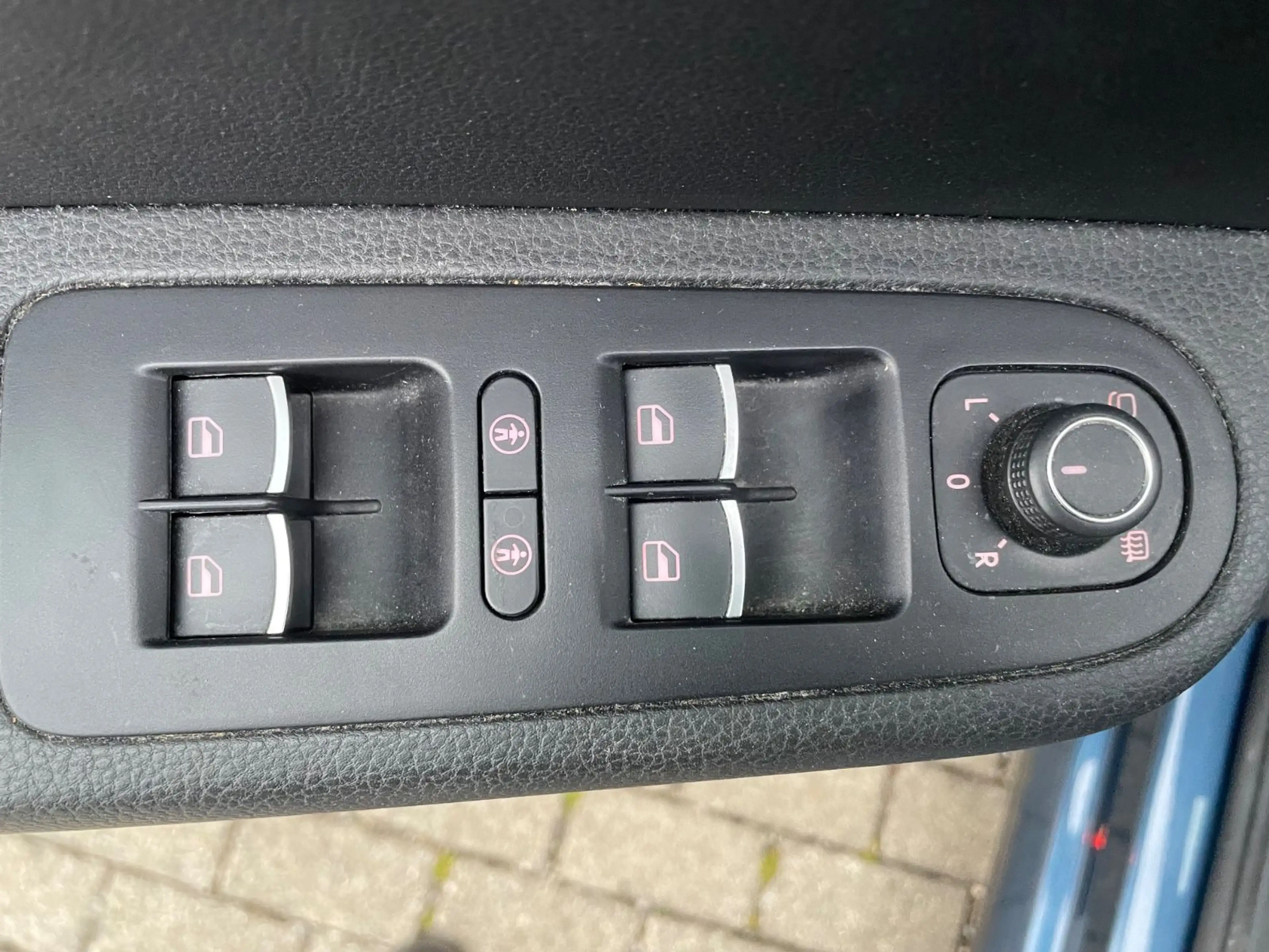 Volkswagen Sharan TDI DSG HIGH XENON/PANO/AHK/NAVI/7-SITZER — photo 12