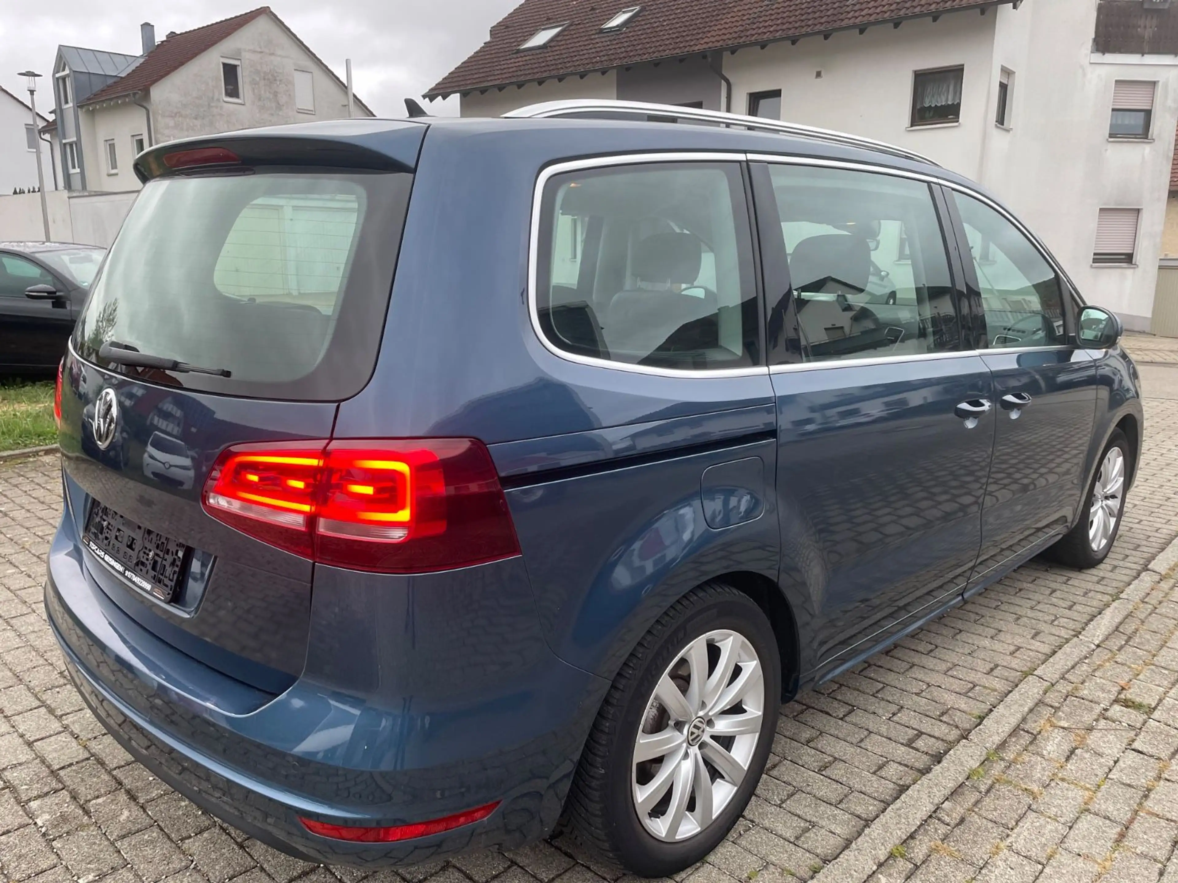Volkswagen Sharan TDI DSG HIGH XENON/PANO/AHK/NAVI/7-SITZER — photo 6