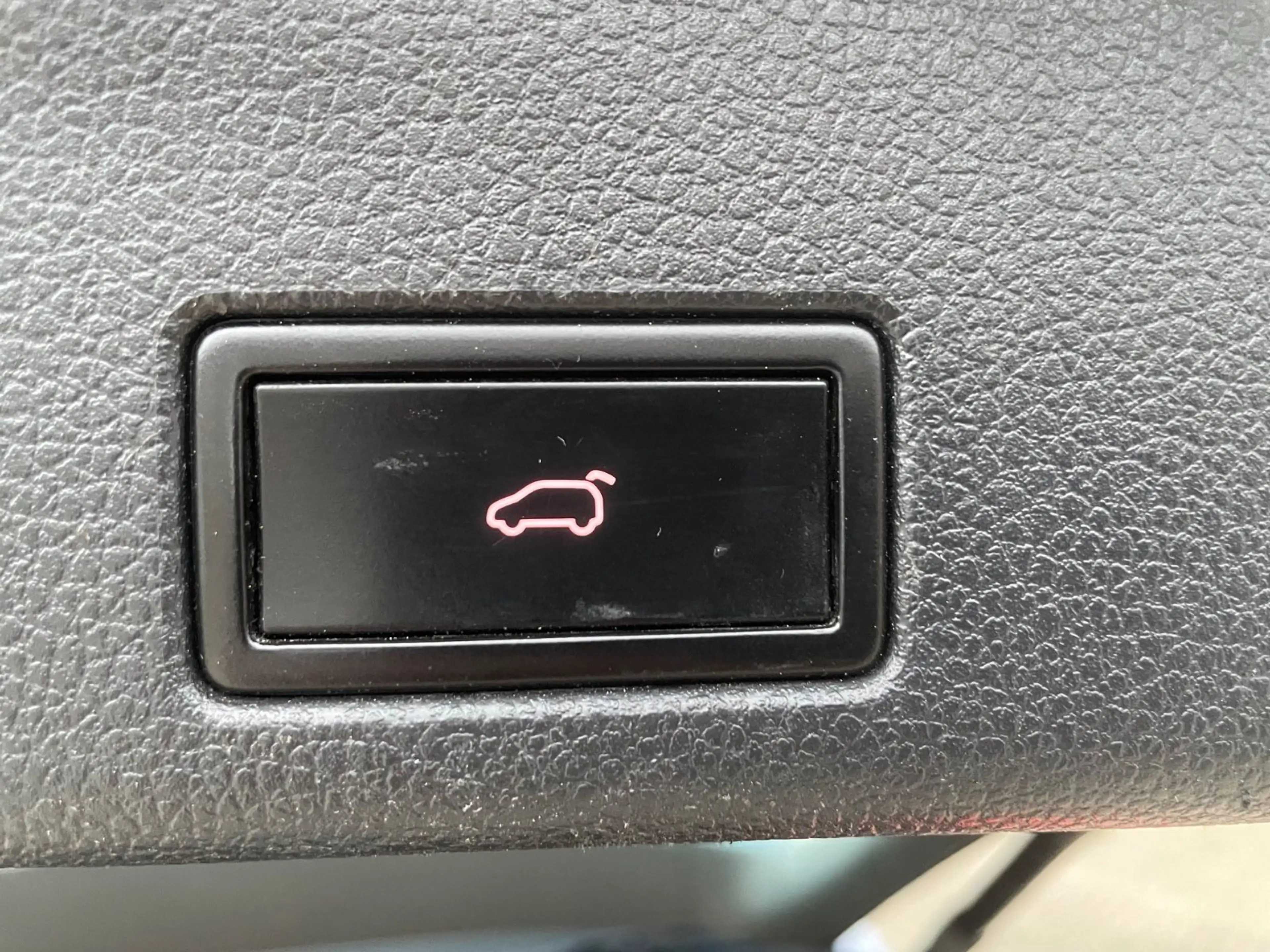 Volkswagen Sharan TDI DSG HIGH XENON/PANO/AHK/NAVI/7-SITZER — photo 14