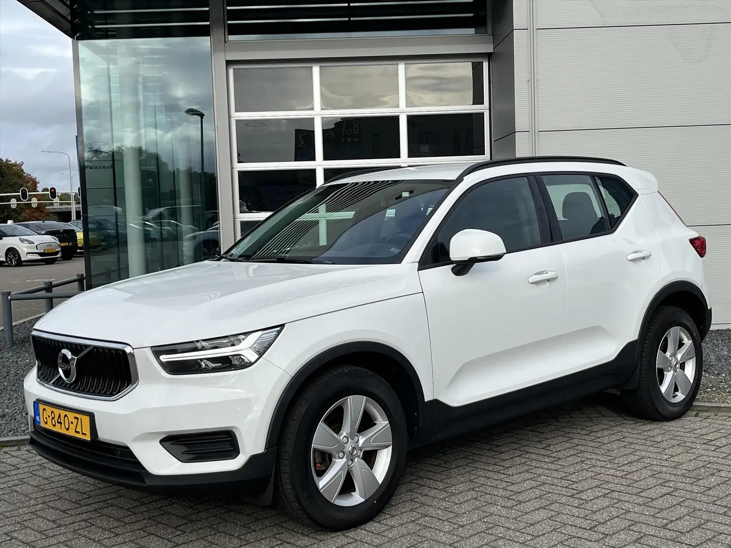 Volvo XC40 T3 163pk Automaat | Bluetooth | Carplay/Android Au Blanc - 2