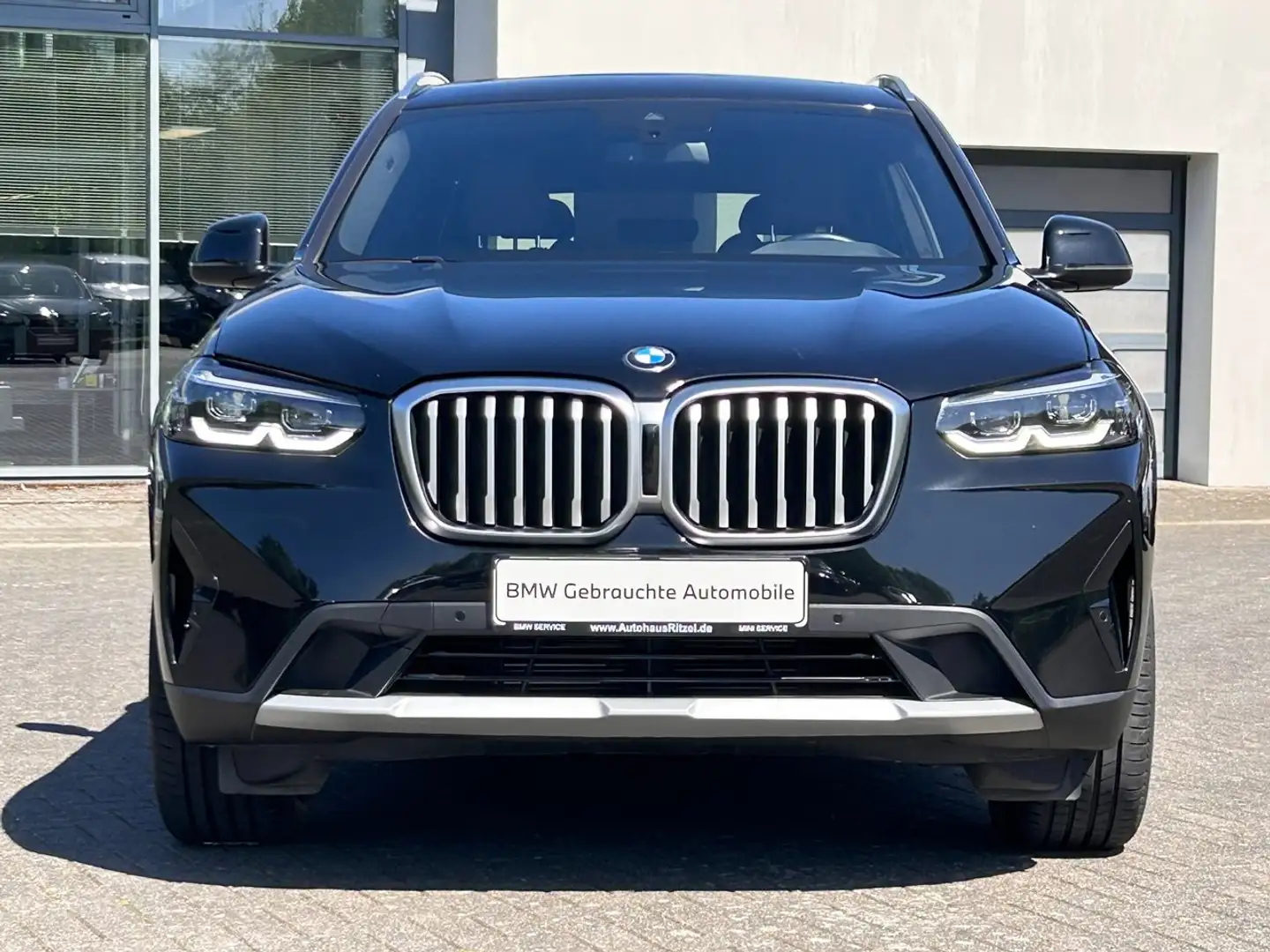 BMW X3 xDrive20i Aut. / Glasdach / Leder / AHK schwenkb. Schwarz - 2