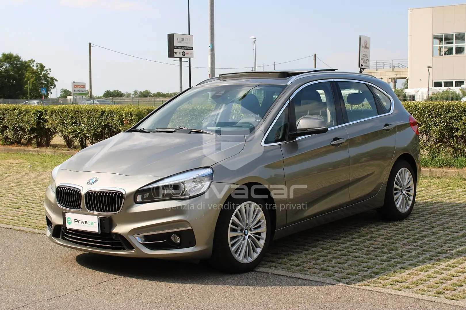 BMW 218 218d Active Tourer Luxury Giallo - 1