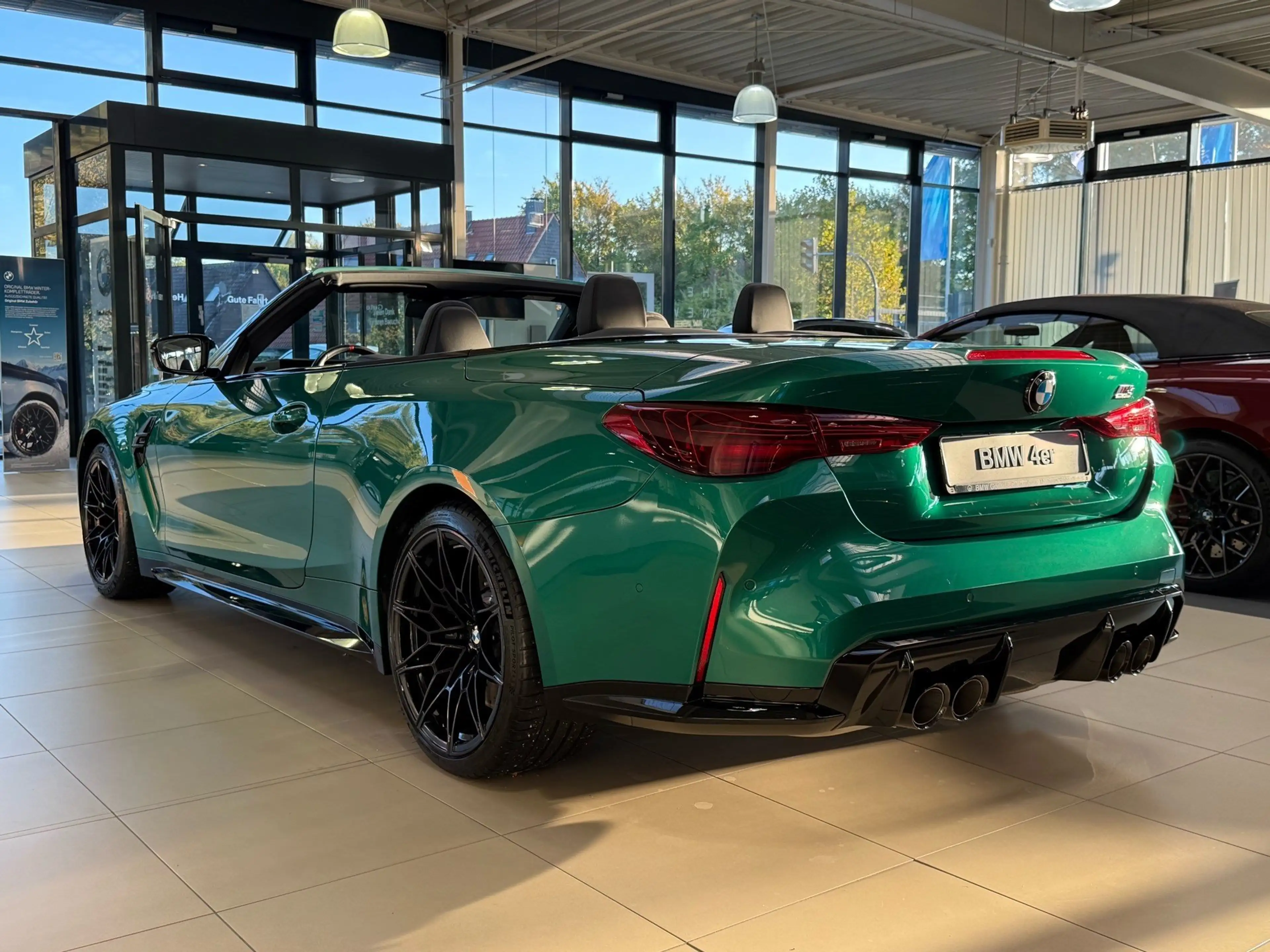BMW M4 Cabrio Competition M xDrive — photo 4