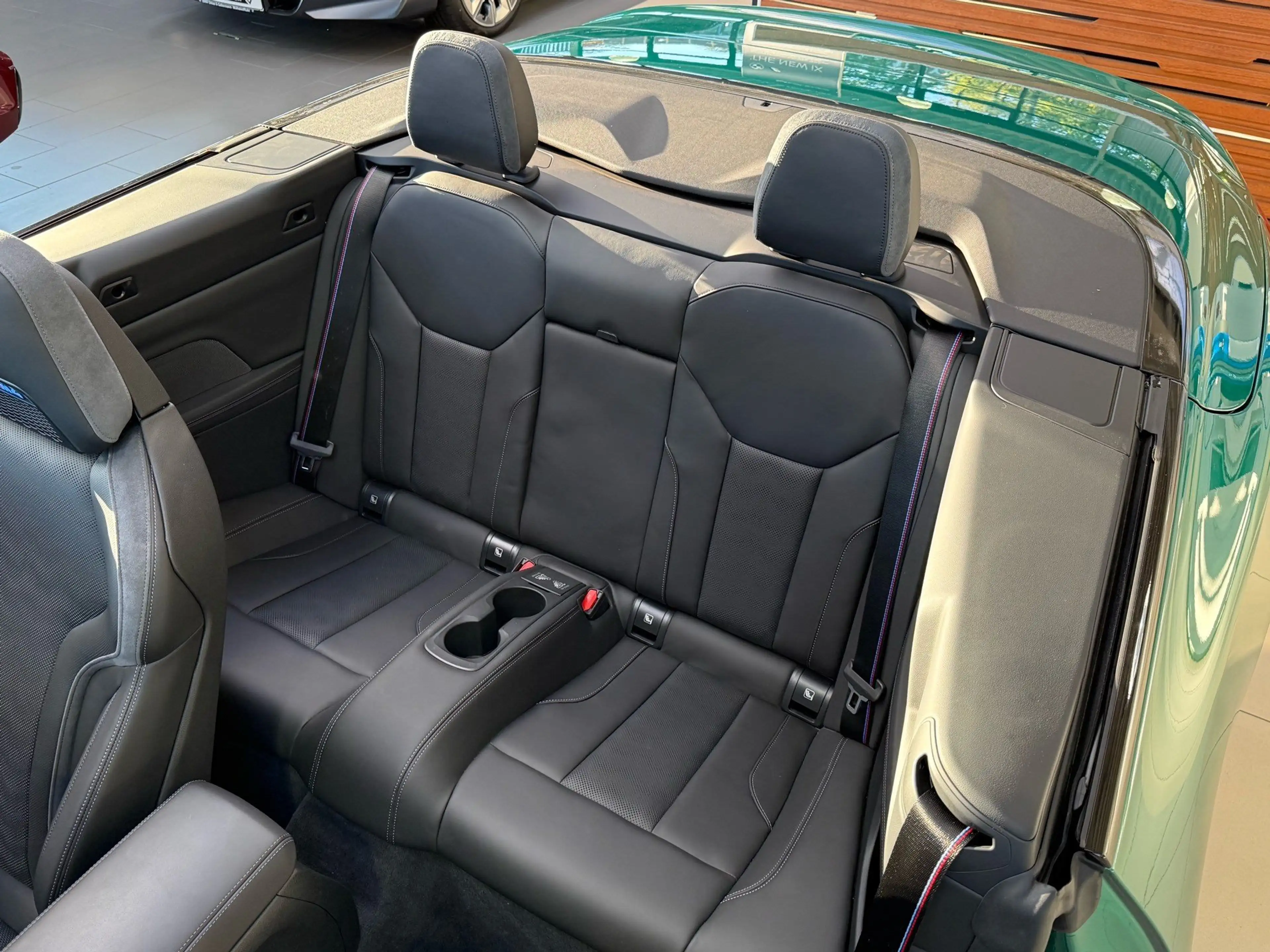 BMW M4 Cabrio Competition M xDrive — photo 6