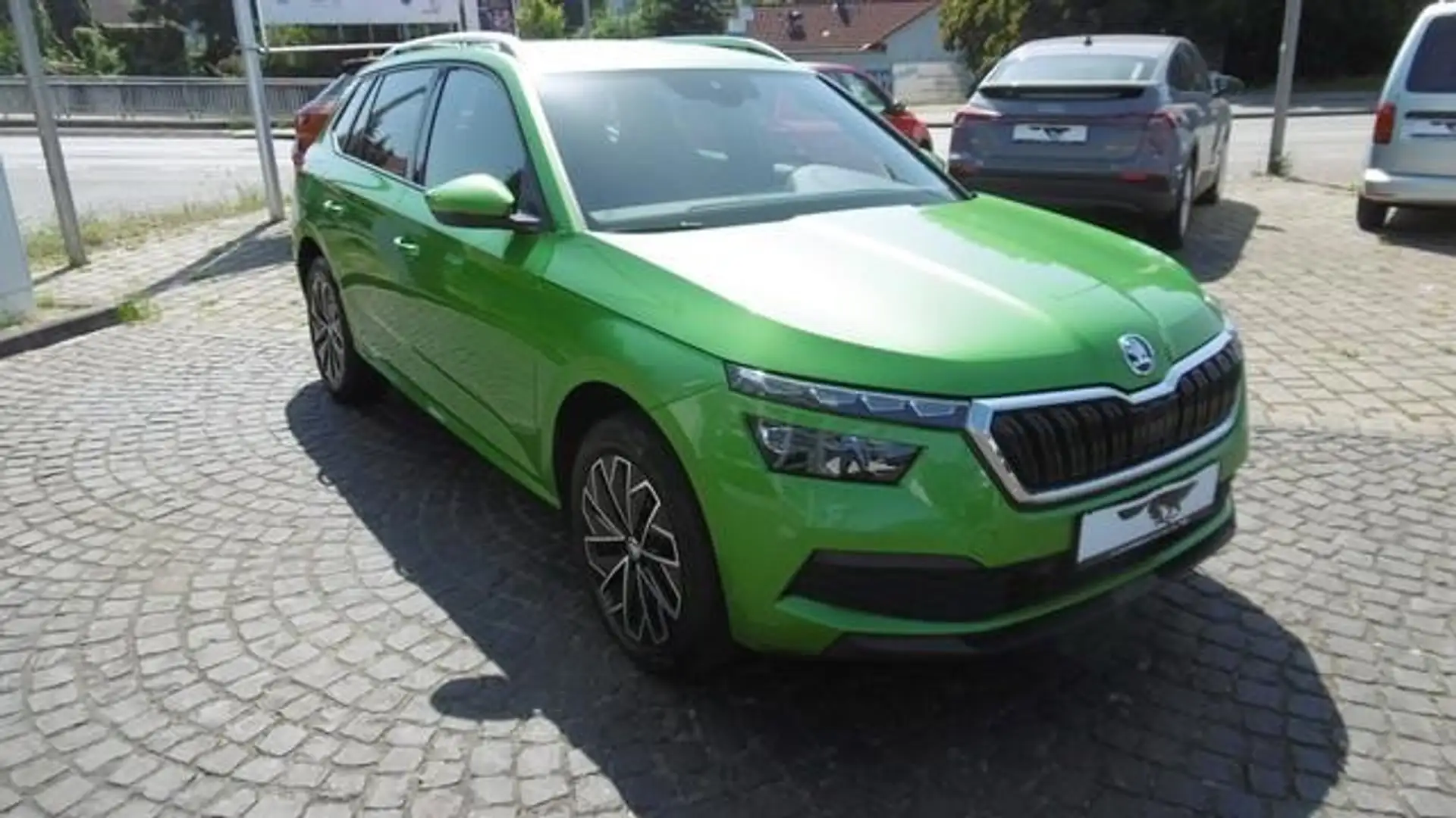 Skoda Kamiq 1.0 TSI DSG Style AHK/ACC/LED Grün - 2