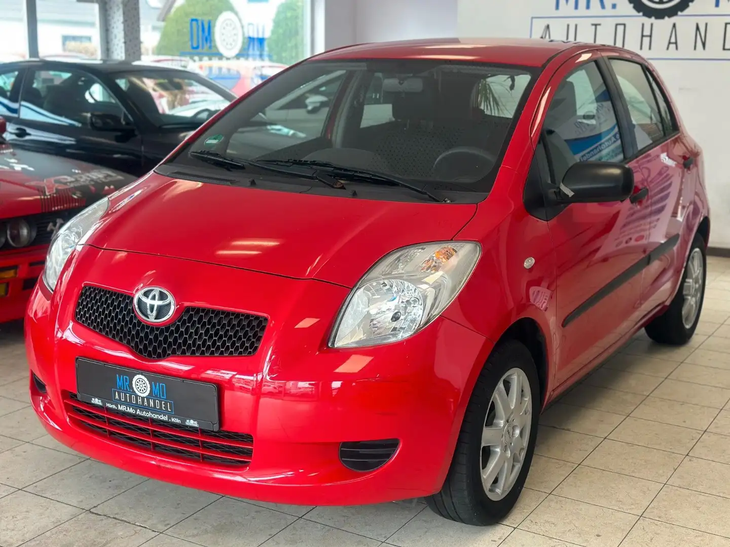 Toyota Yaris Cool°2.Hand°Klima°Tüv°8x Bereift°El.Fenste Rouge - 2