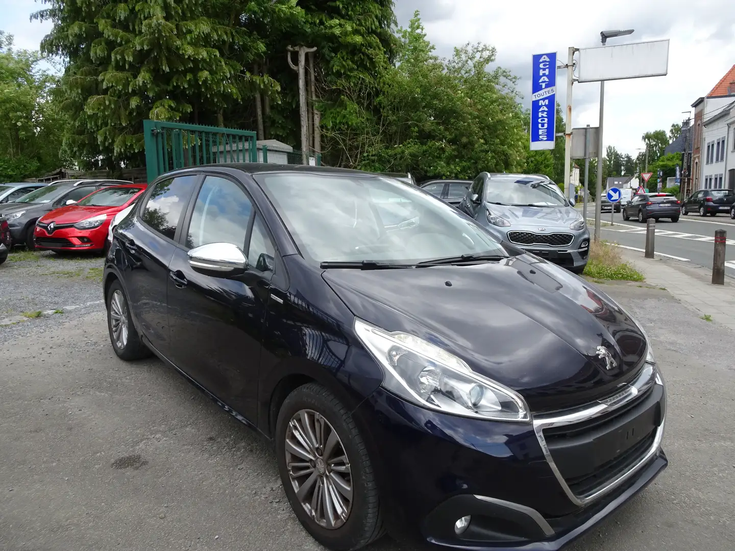 Peugeot 208 1.2i PureTech Style "distribution changée" Bleu - 2