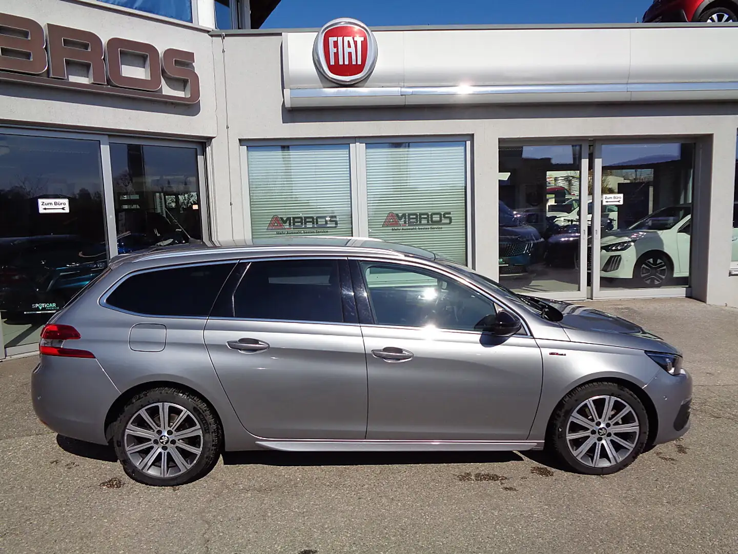 Peugeot 308 SW 1,6 BlueHDI GT Line - ALCANTARA - MASSAGE - ... Schwarz - 2