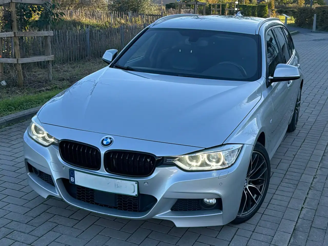 BMW 330