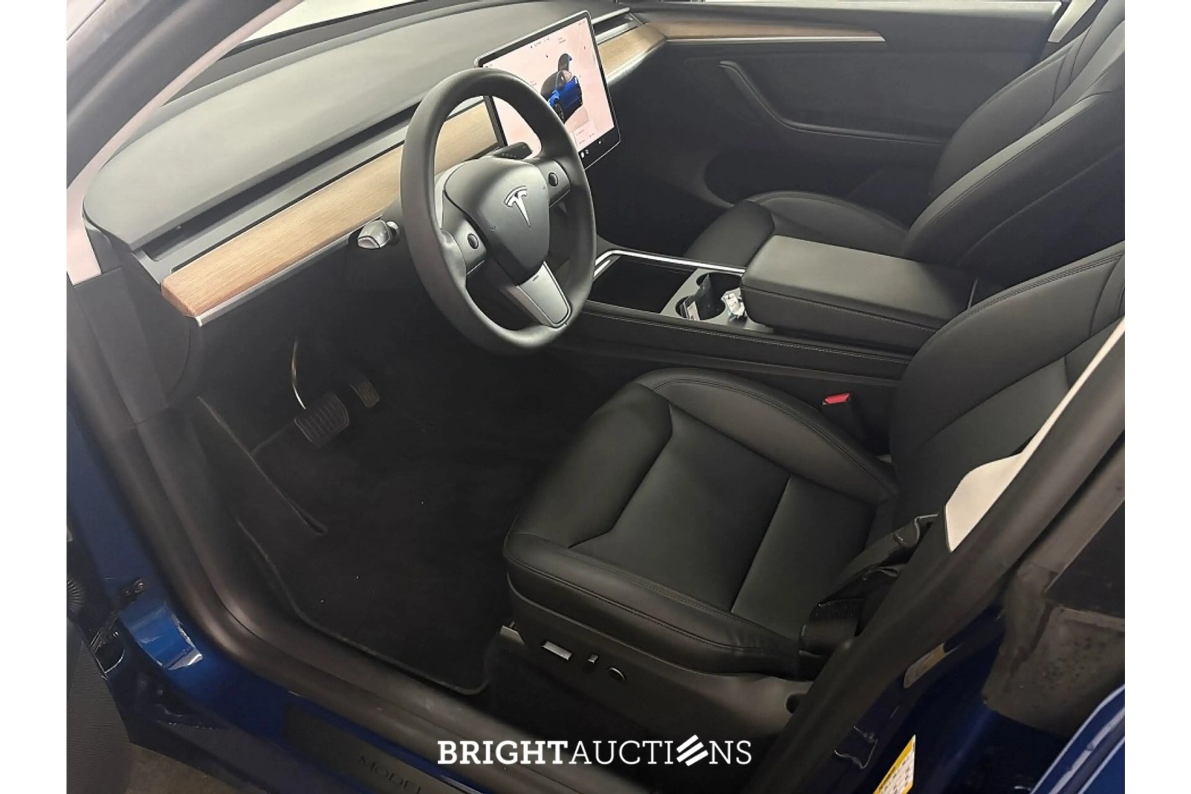 Tesla Model Y Long Range AWD 75 kWh — photo 10