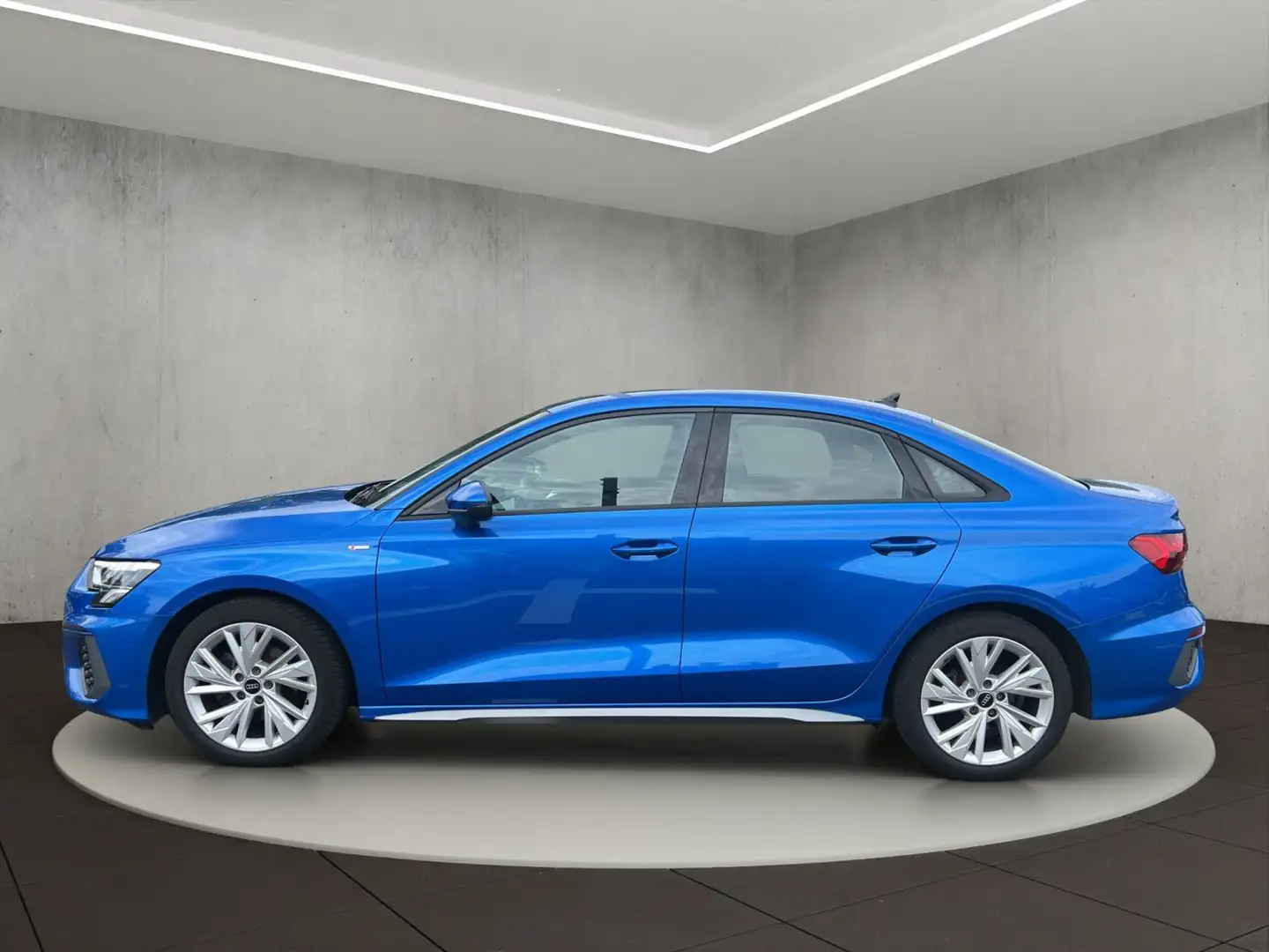 Audi A3 S line 35 TFSI S tronic Blau - 2