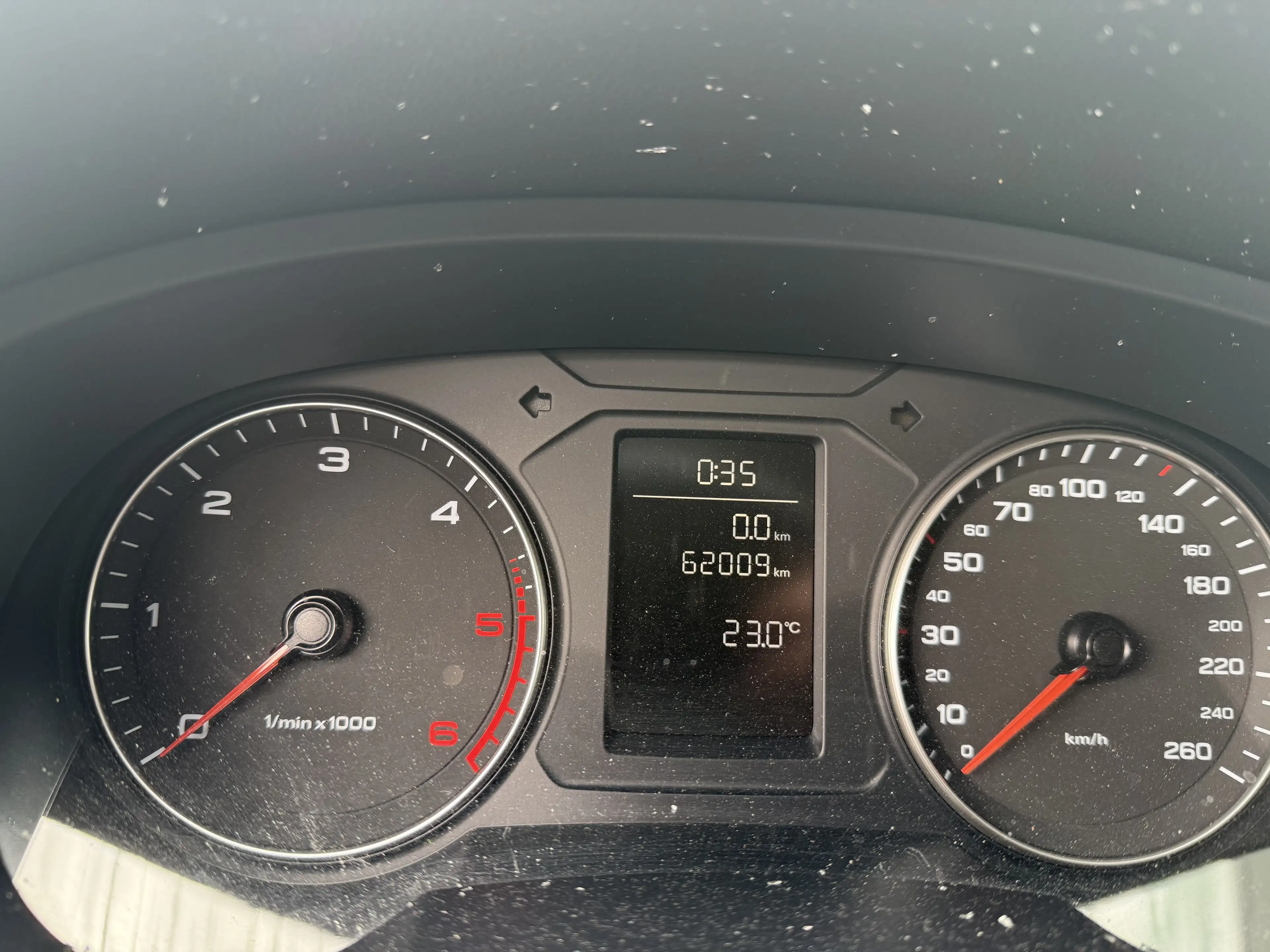 Audi Q3 Unfallwagen — photo 15