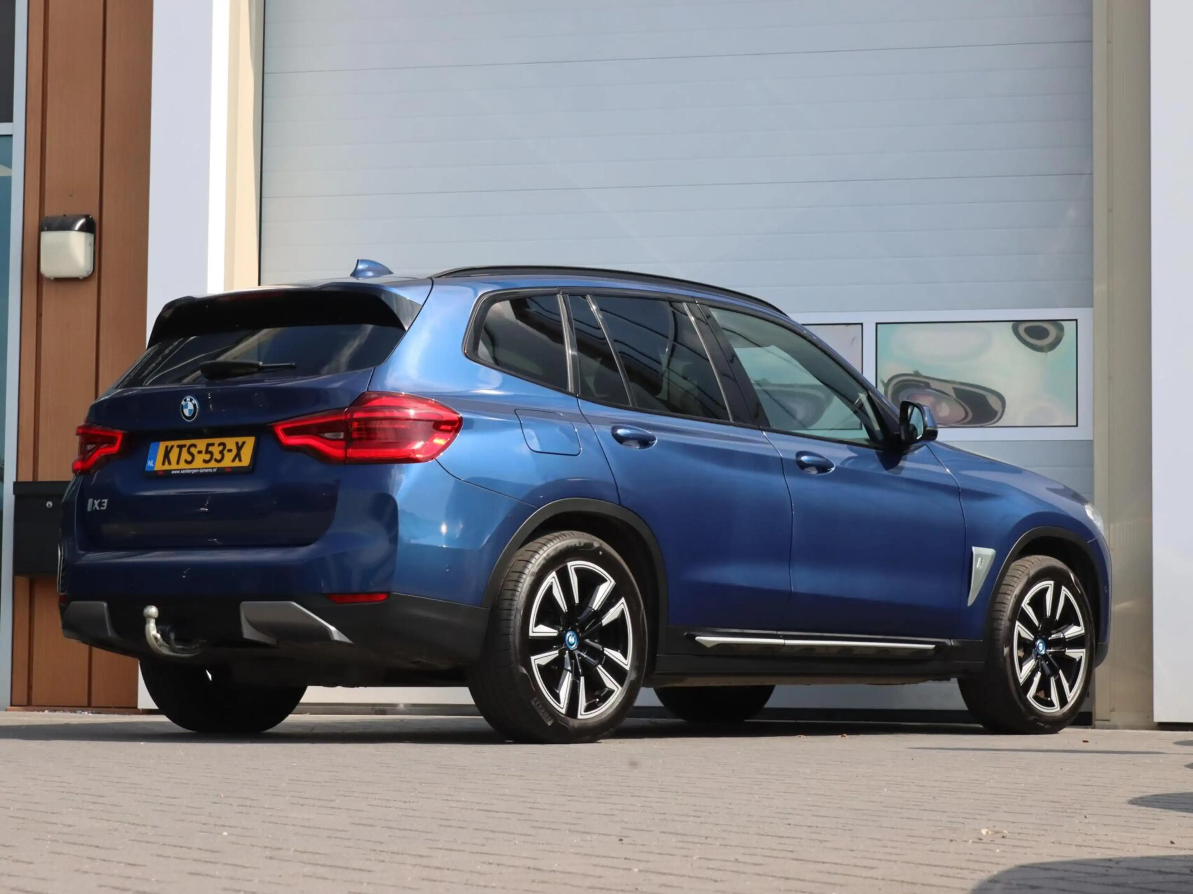 BMW iX3 High Executive 80 kWh| Panoramadak | SOH 93,7% — photo 29