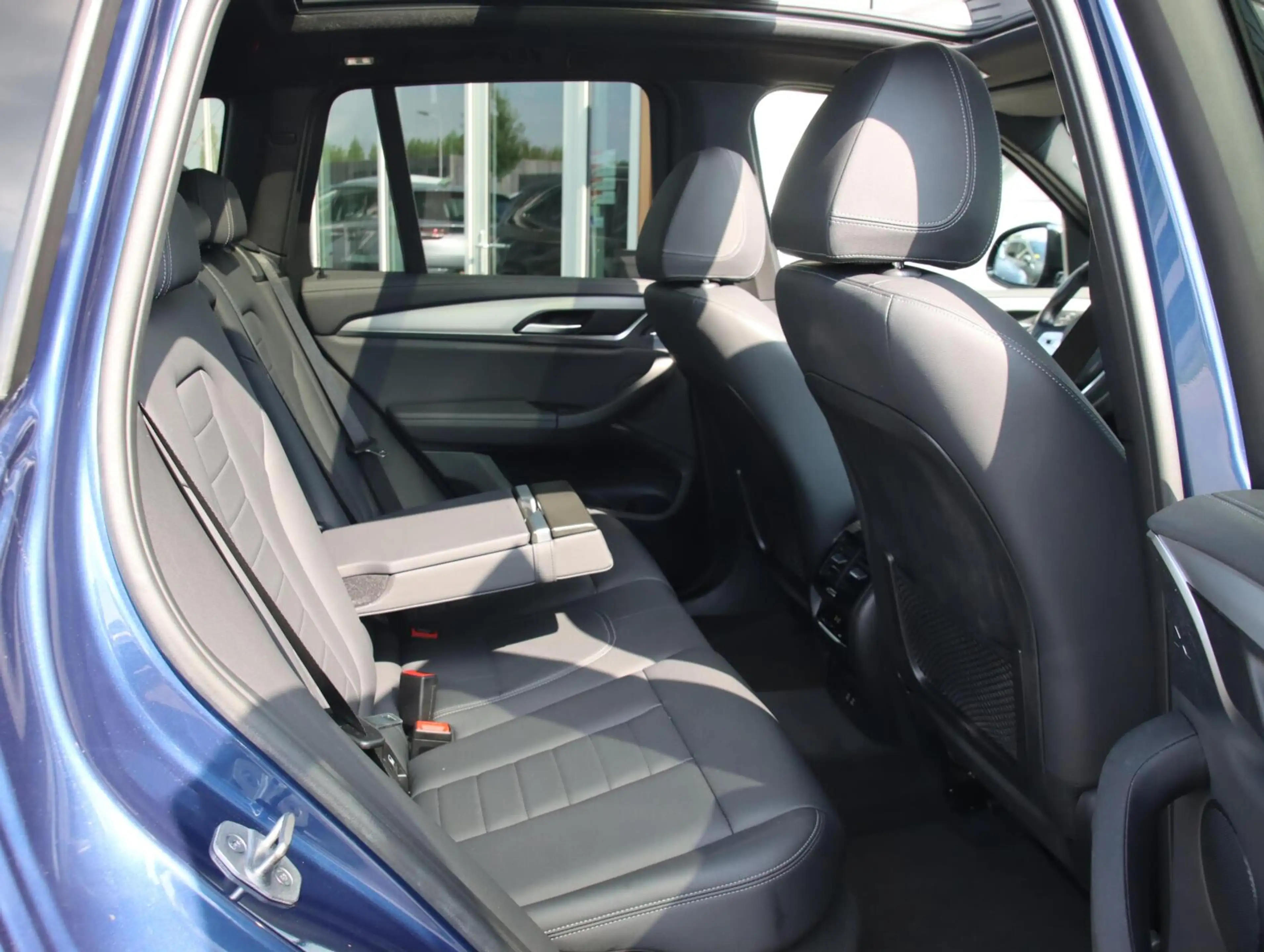 BMW iX3 High Executive 80 kWh| Panoramadak | SOH 93,7% — photo 34