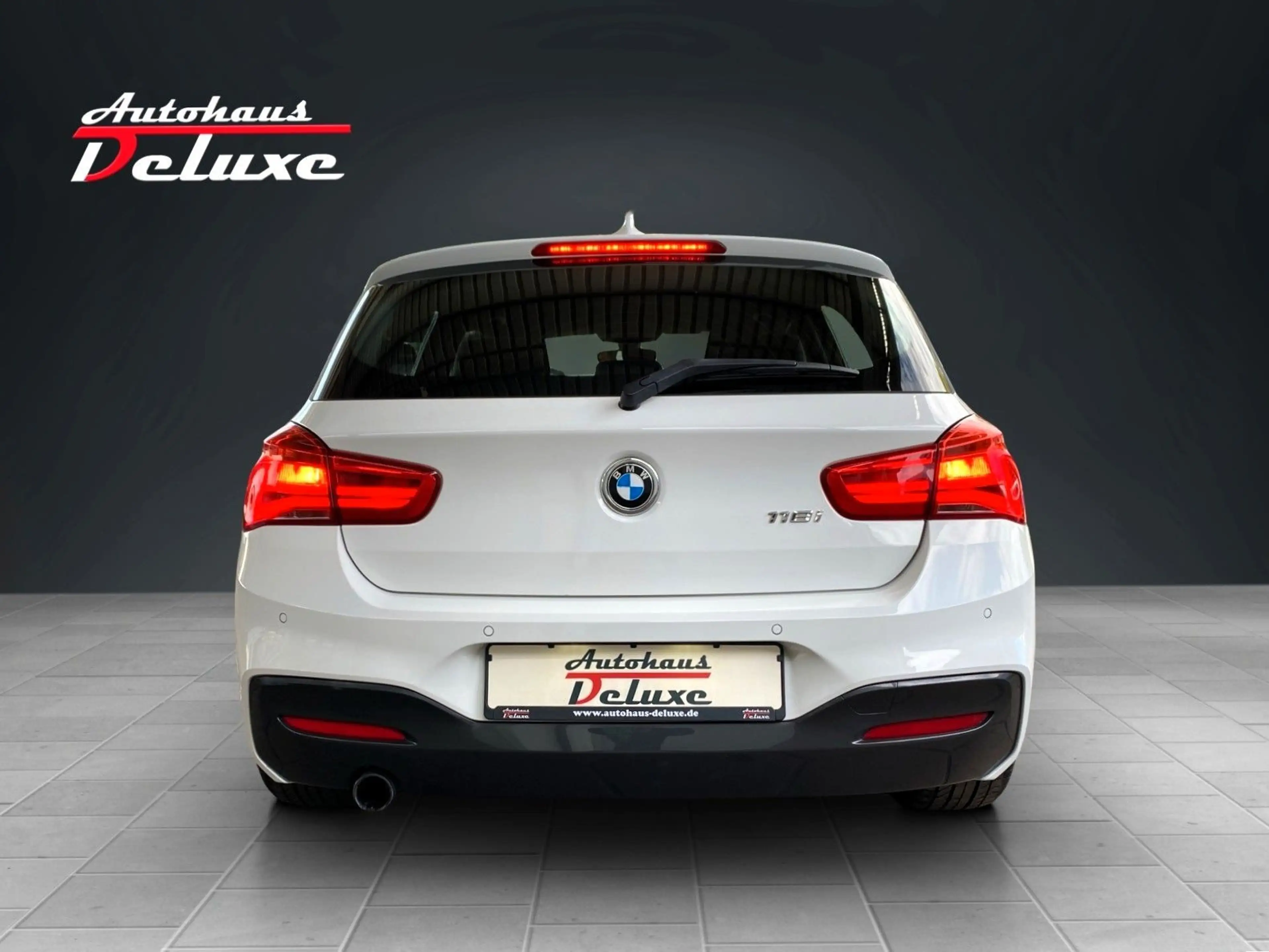 BMW 118 i M-SPORTPAKET EDITION NAVI-LEDER-LED-PDC — photo 6