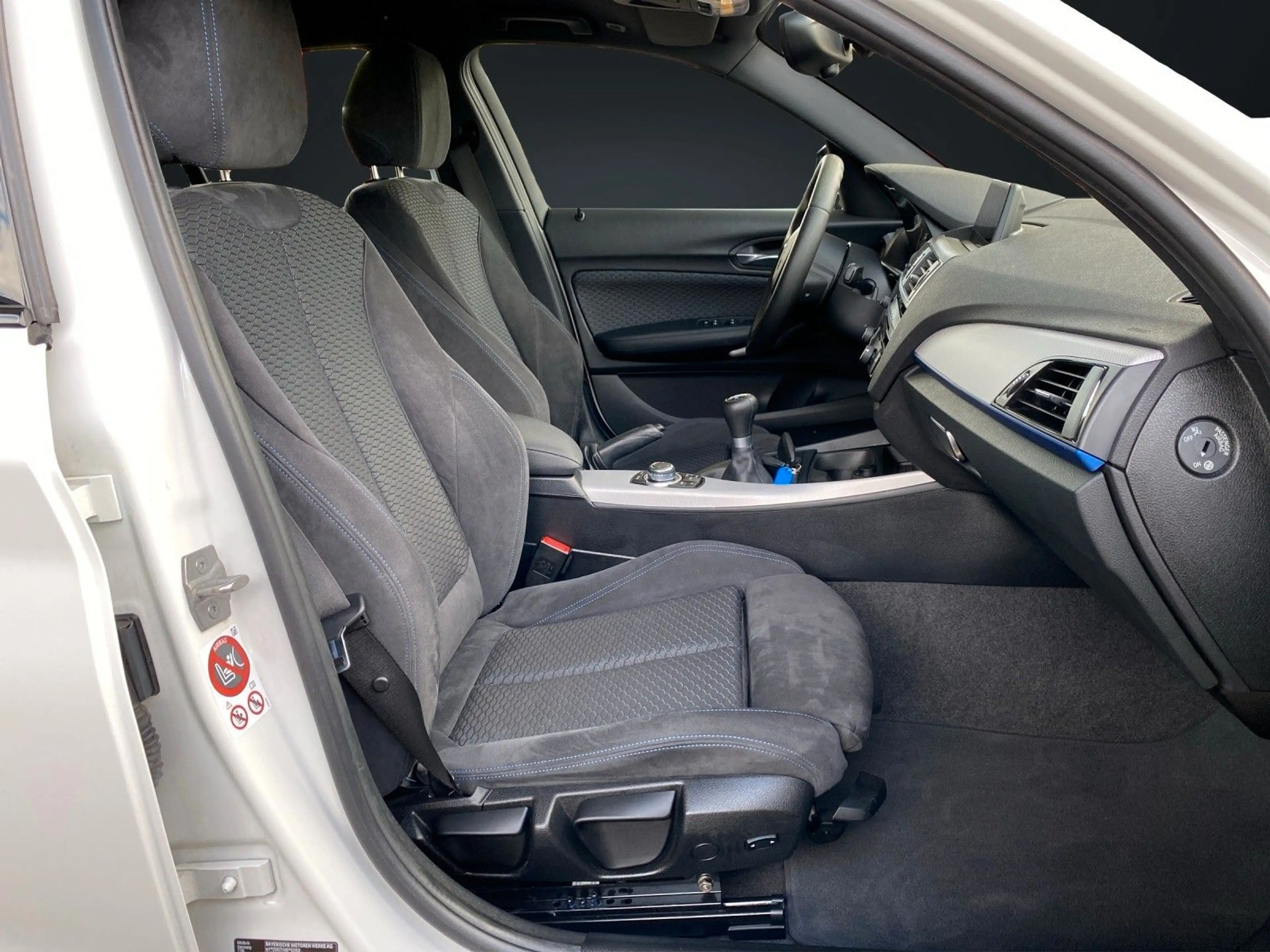 BMW 118 i M-SPORTPAKET EDITION NAVI-LEDER-LED-PDC — photo 13