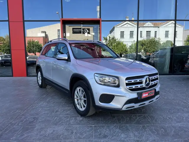 Mercedes-Benz Unknown Model view 4