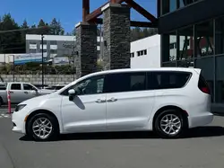 Chrysler Grand Caravan 2022 — фото 9