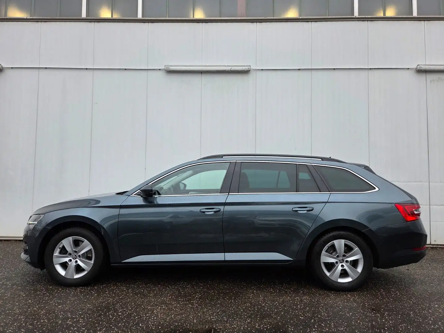 Skoda Superb Combi Ambition 1.Hand/Scheckheft Grau - 1
