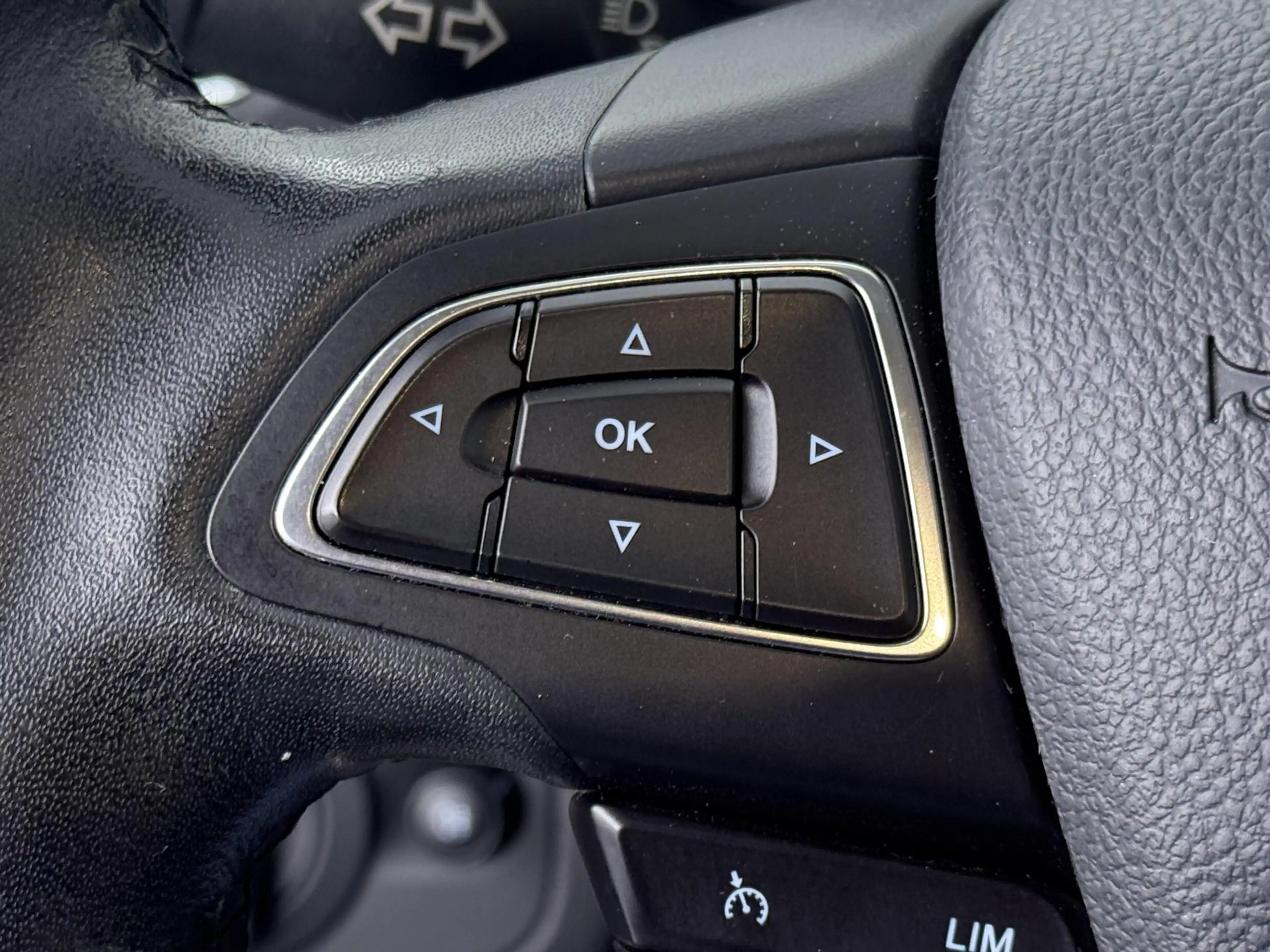 Ford C-Max 1.5 Titanium - Navigatie - Climate Control - Stoel — photo 15