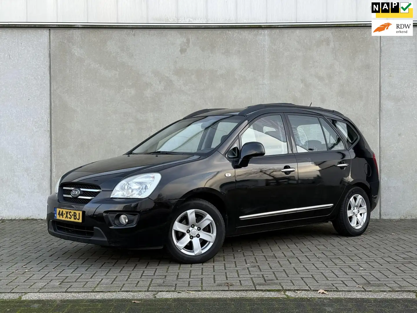 Kia Carens 2.0 CVVT X-ecutive Automaat LEES ADVERTENTIE! Schwarz - 1