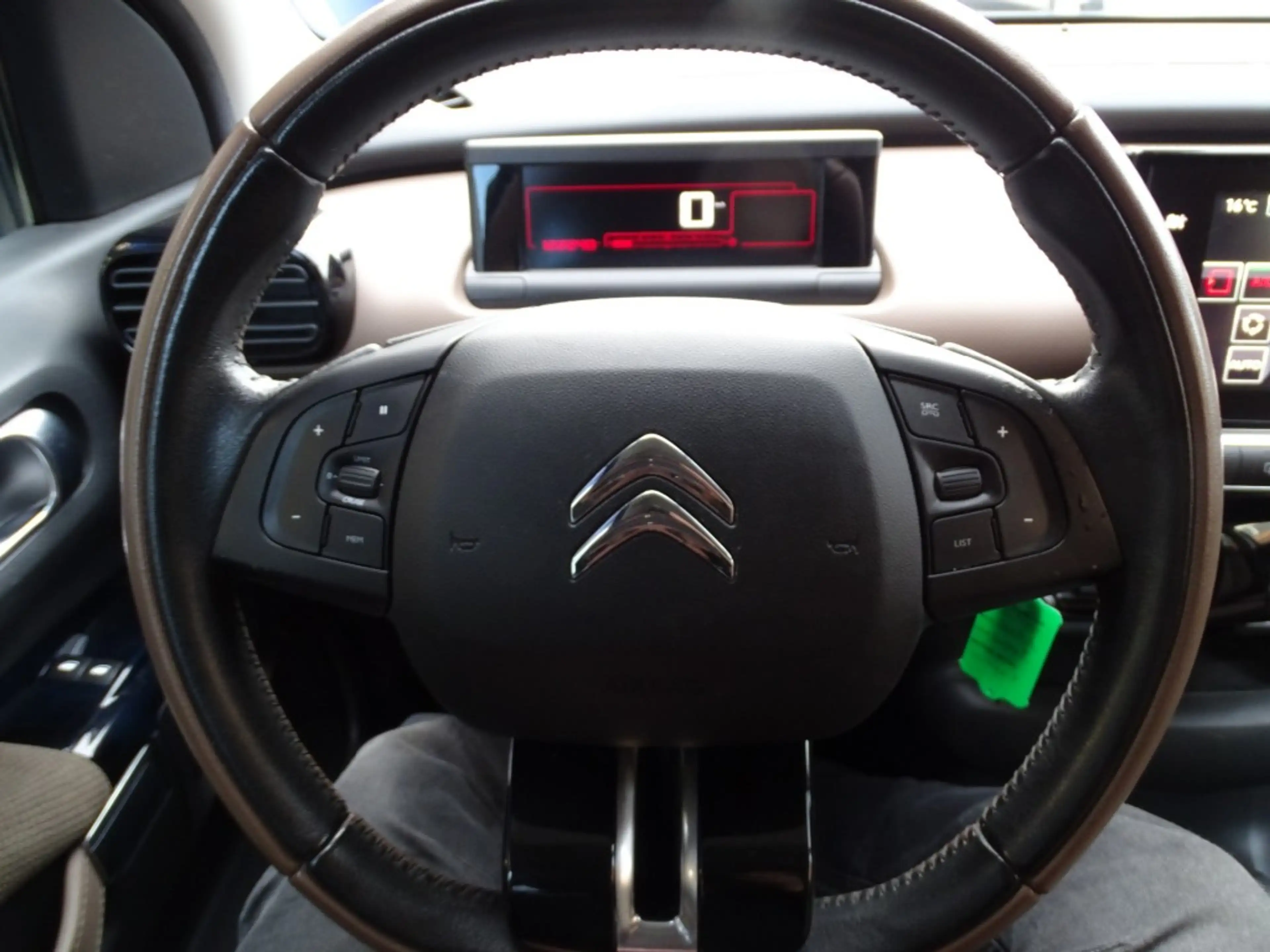 Citroen C4 C4 Cactus 1.2 PT 110 Pk SHINE-Navi-Blth-Clima-Crui — photo 10