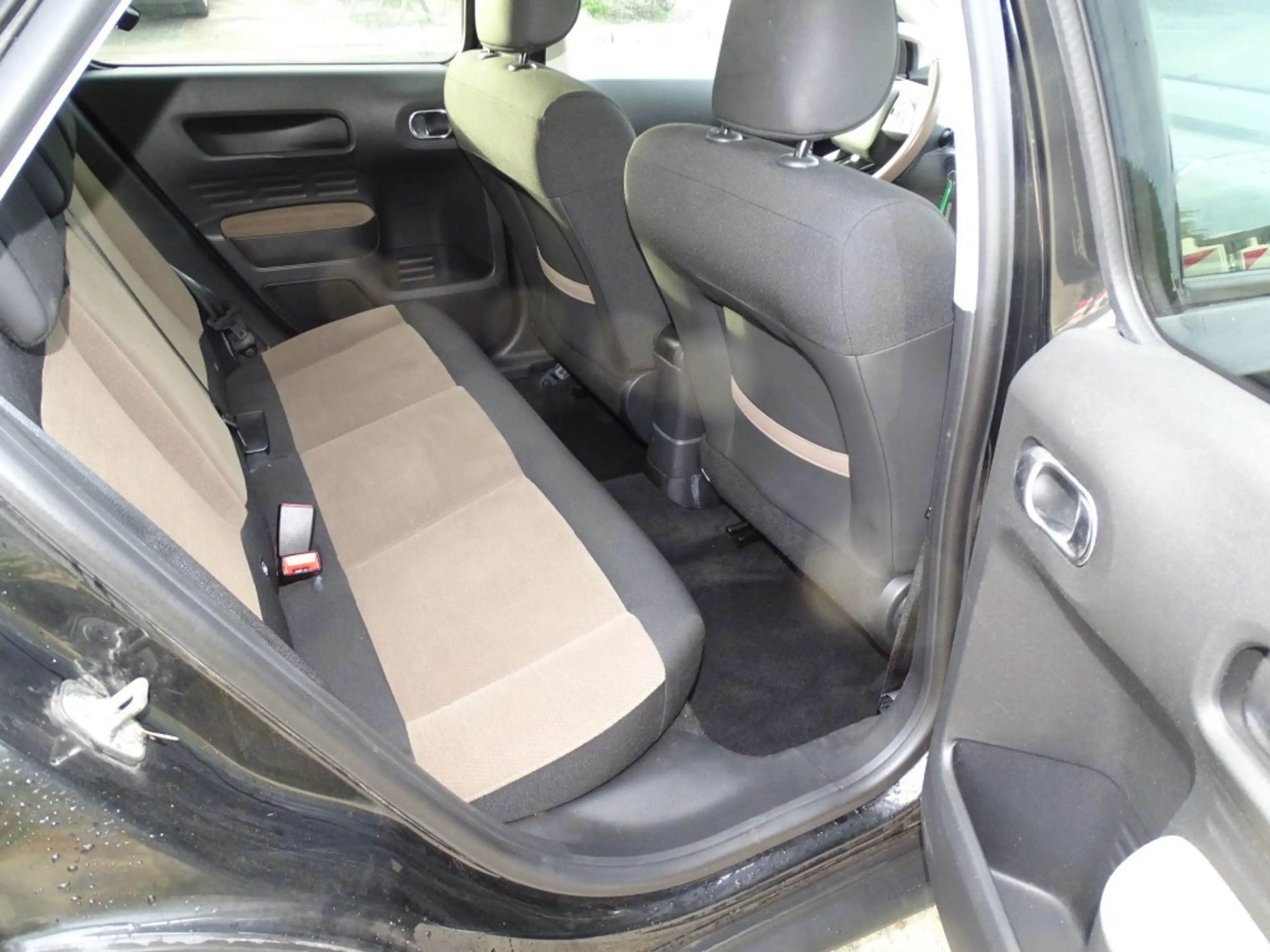 Citroen C4 C4 Cactus 1.2 PT 110 Pk SHINE-Navi-Blth-Clima-Crui — photo 12