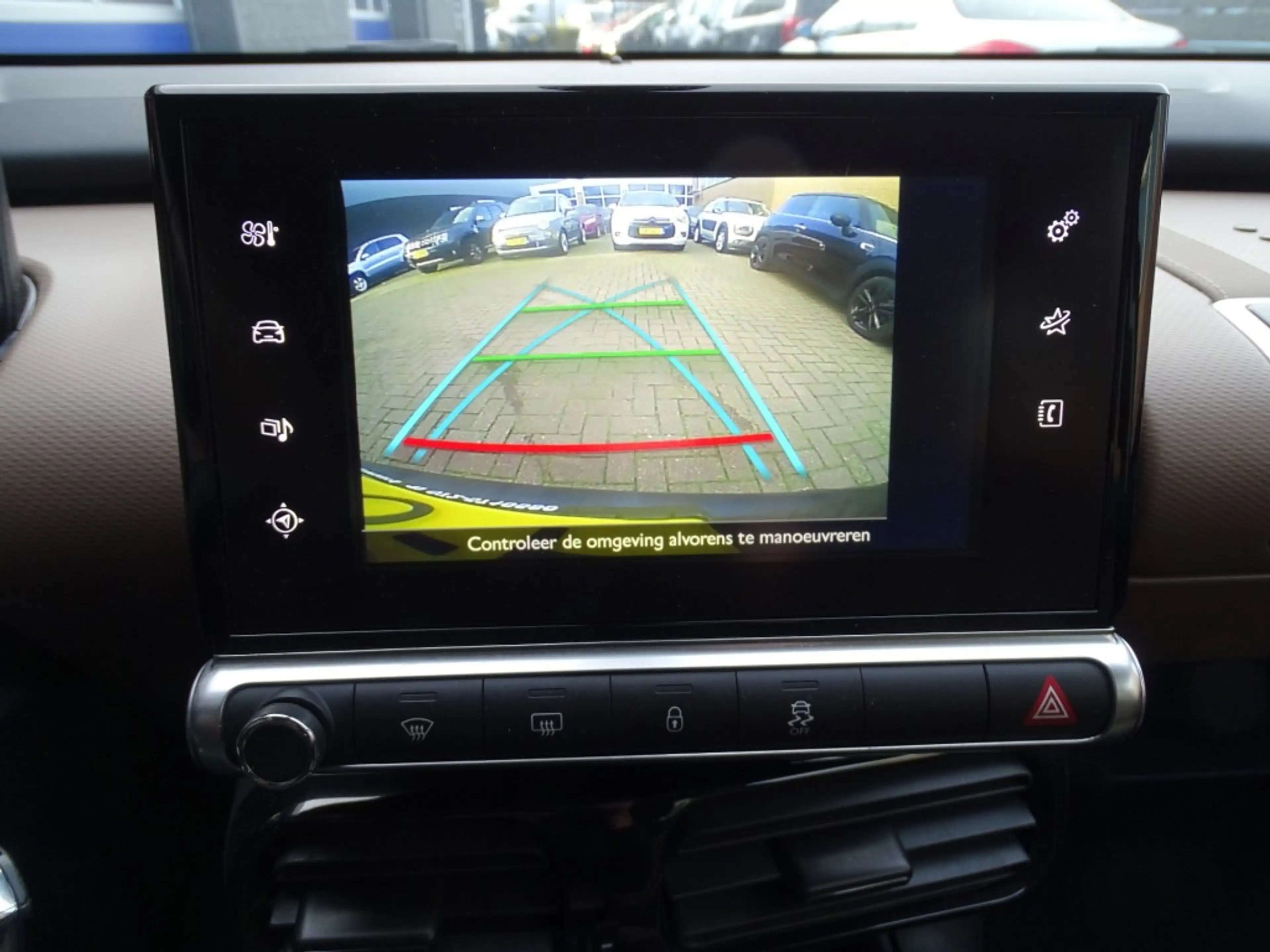Citroen C4 C4 Cactus 1.2 PT 110 Pk SHINE-Navi-Blth-Clima-Crui — photo 7