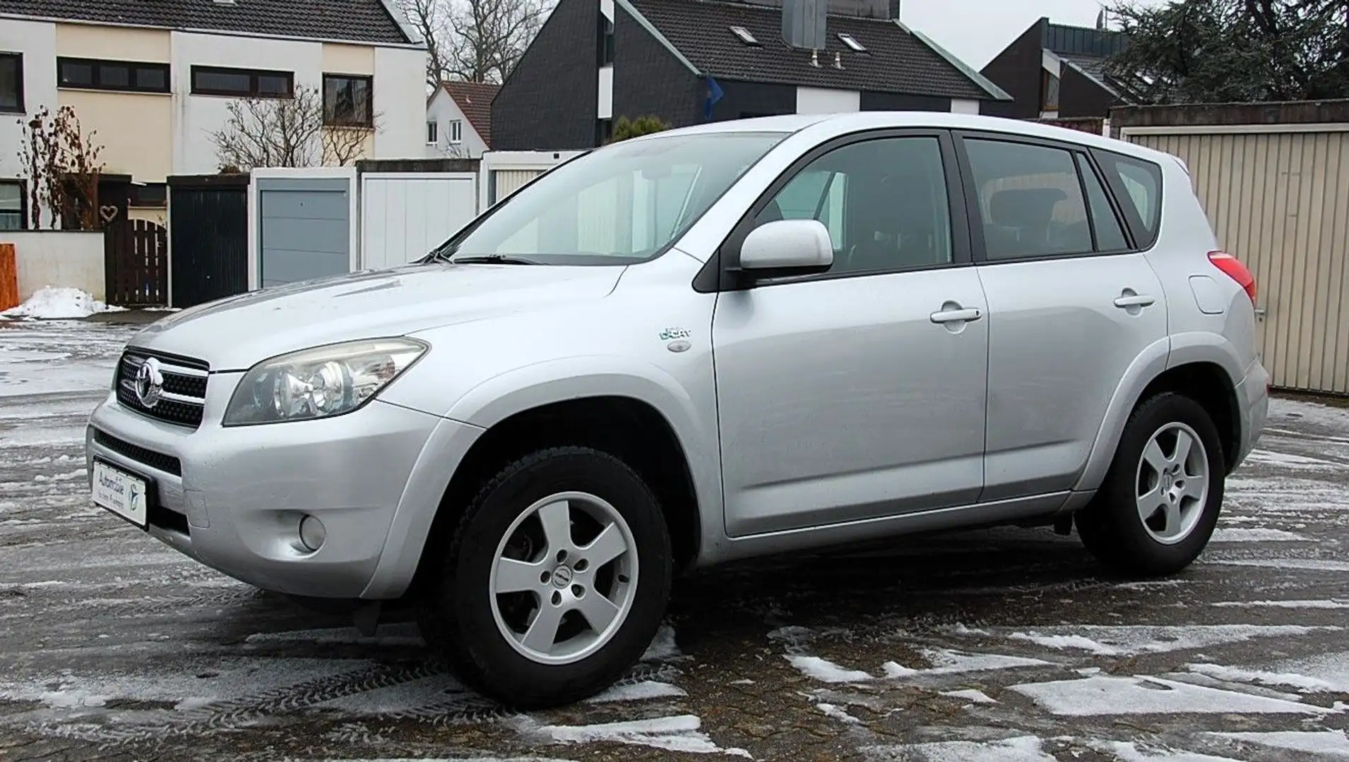 Toyota RAV 4 2.2-l-D-CAT 4x4 Sol Argent - 1