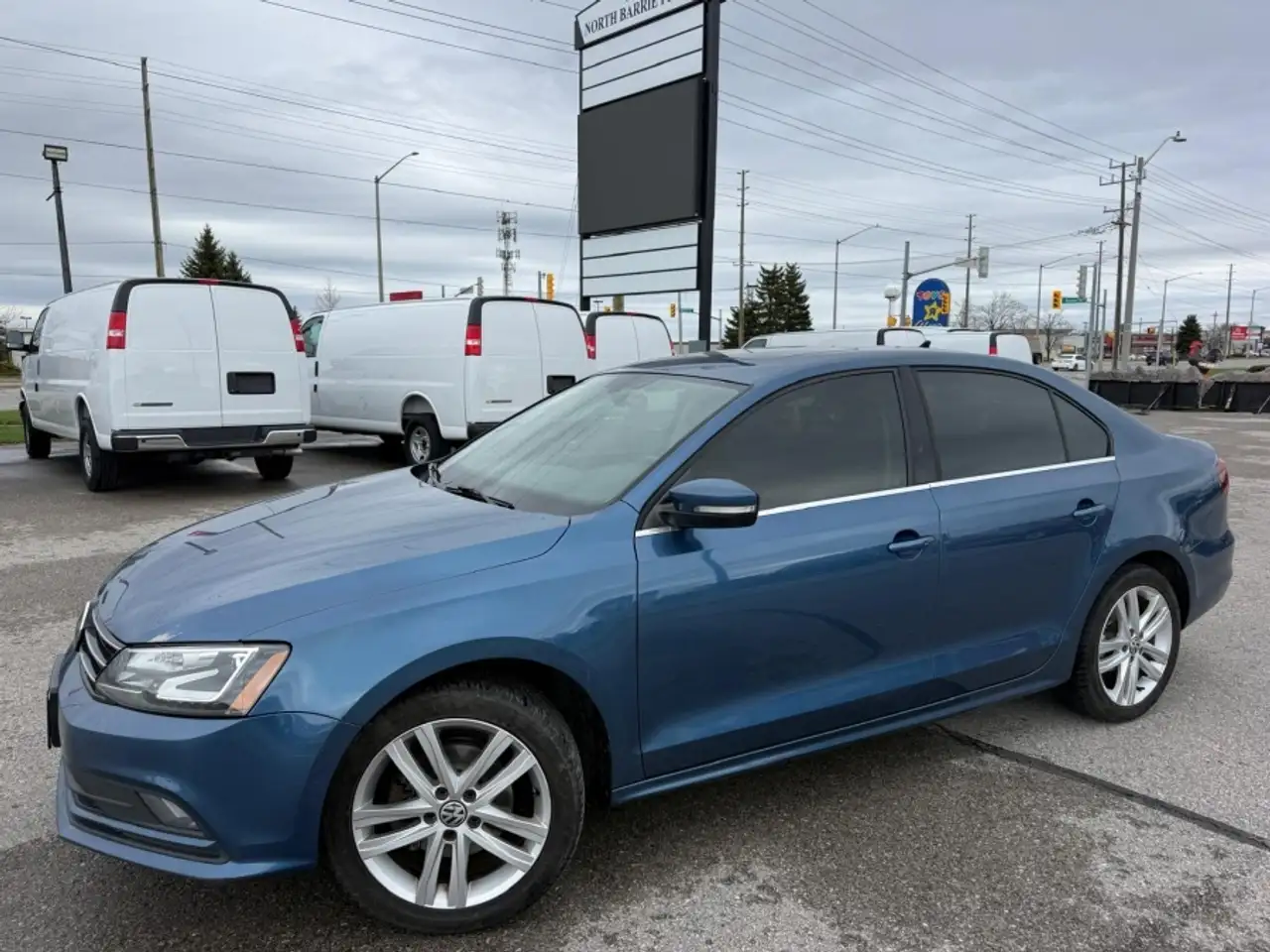 Volkswagen Jetta снимка Volkswagen Jetta