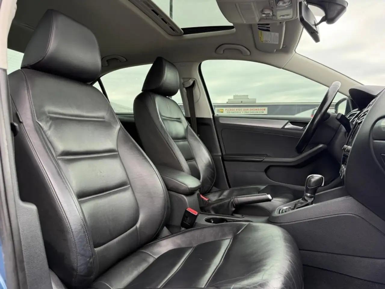 Volkswagen Jetta снимка Volkswagen Jetta