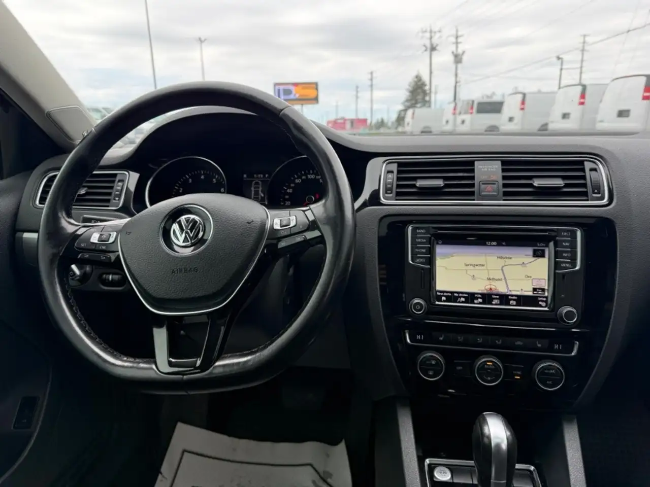 Volkswagen Jetta снимка Volkswagen Jetta