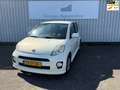 Daihatsu Sirion 2 1.3-16V Comfort Airco, 5drs, NW Apk Weiß - thumbnail 1