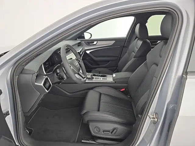 Audi A6 Avant view 9