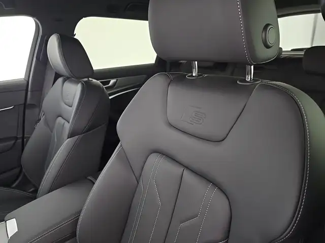 Audi A6 Avant view 13