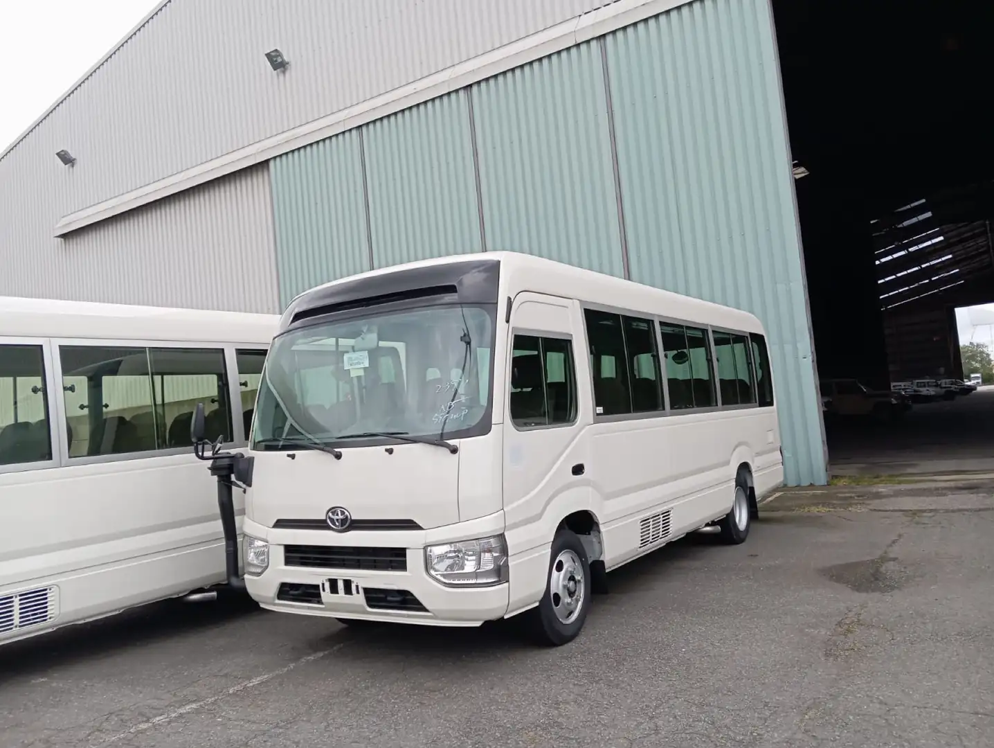 Toyota Coaster 4.2 diesel Blanco - 1