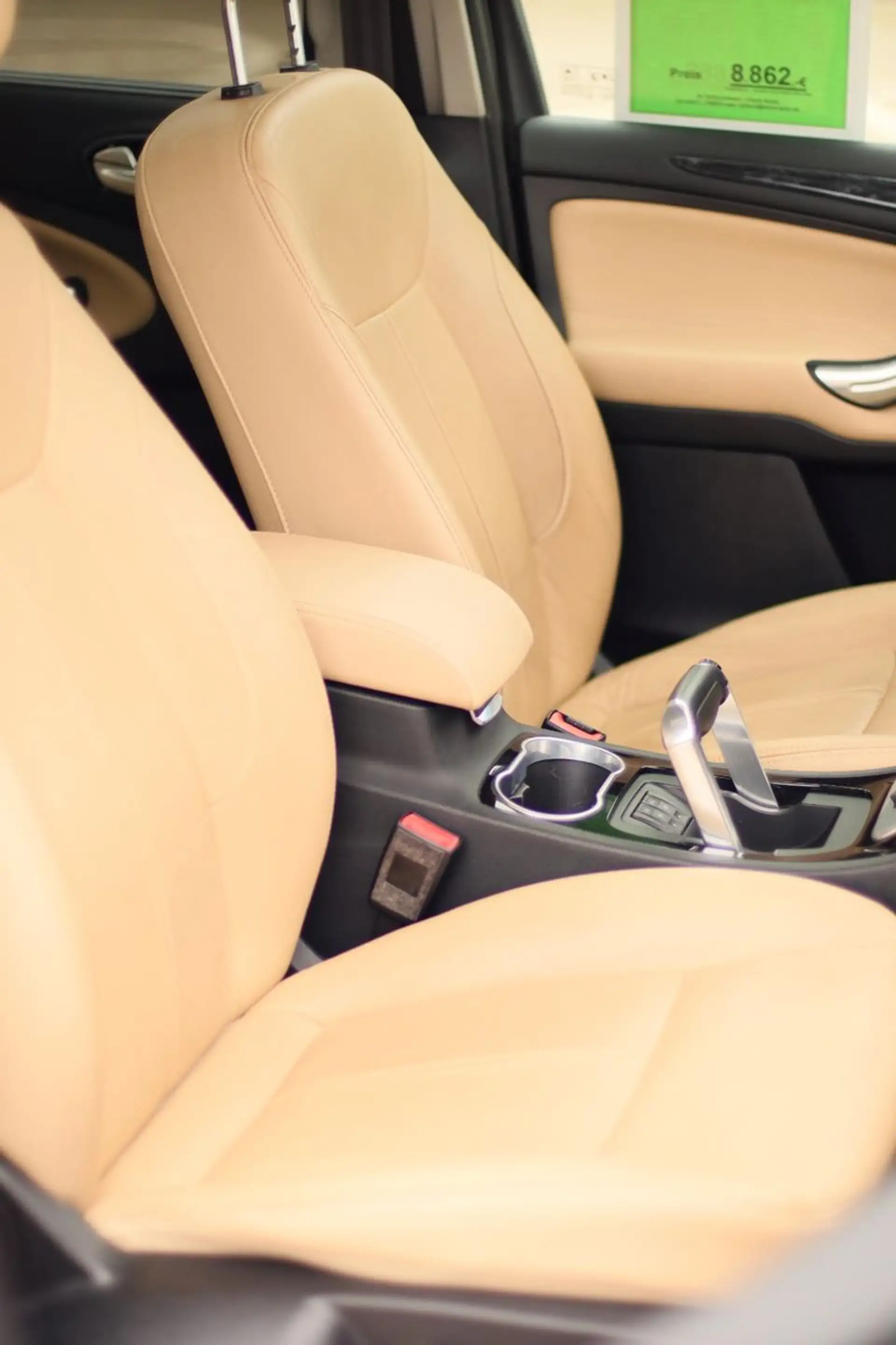 Ford Galaxy Titanium — photo 14