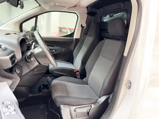 Opel Combo view 15