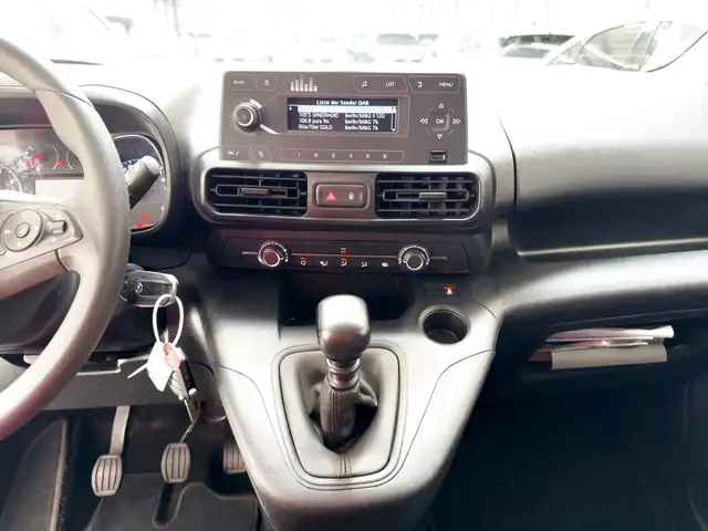 Opel Combo view 11
