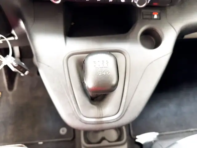 Opel Combo view 13