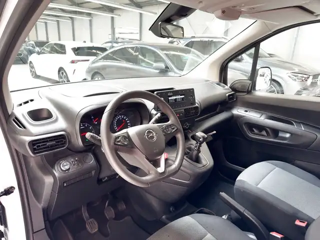 Opel Combo view 9