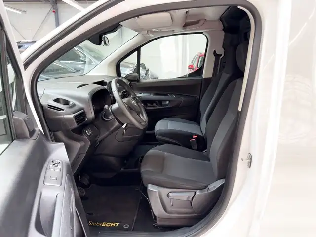 Opel Combo view 8