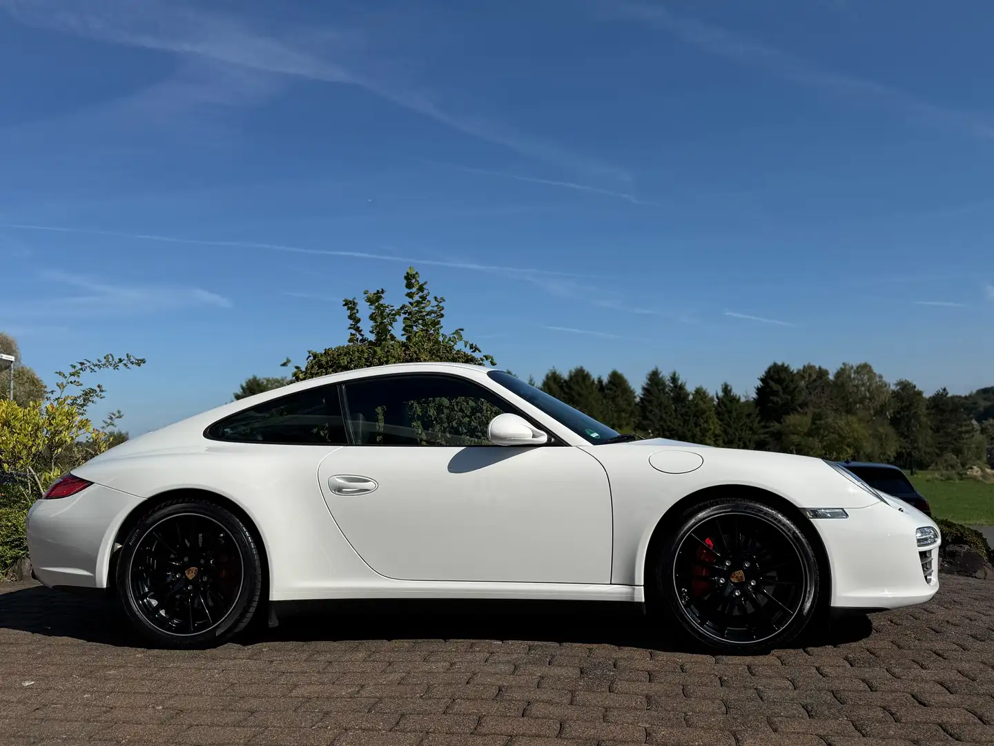 Porsche 911 997 Carrera 4S Coupe PDK  Sportabgasanlage BOSE Weiß - 2