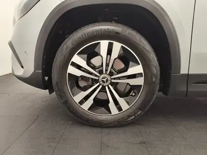 Annonce voiture d'occasion Mercedes-Benz GLA 180 - CARADIZE
