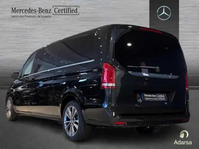 Mercedes-Benz V-Class view 3