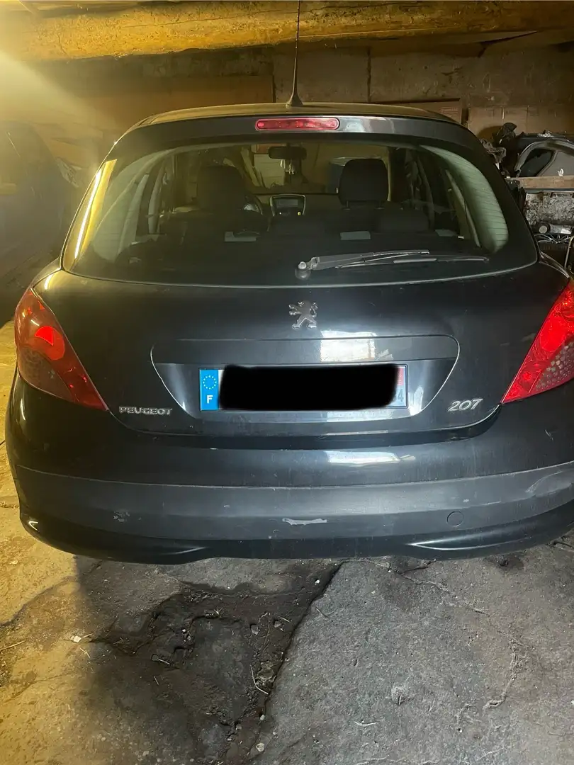 Peugeot 207 1.4 HDi 70ch - 2