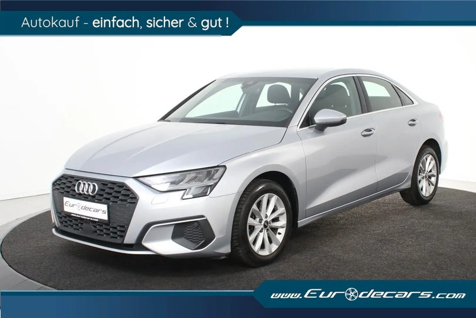 Audi A3 Limosine *1.Hand*Navi*SHZ*Park ass.*Carplay* Silber - 1