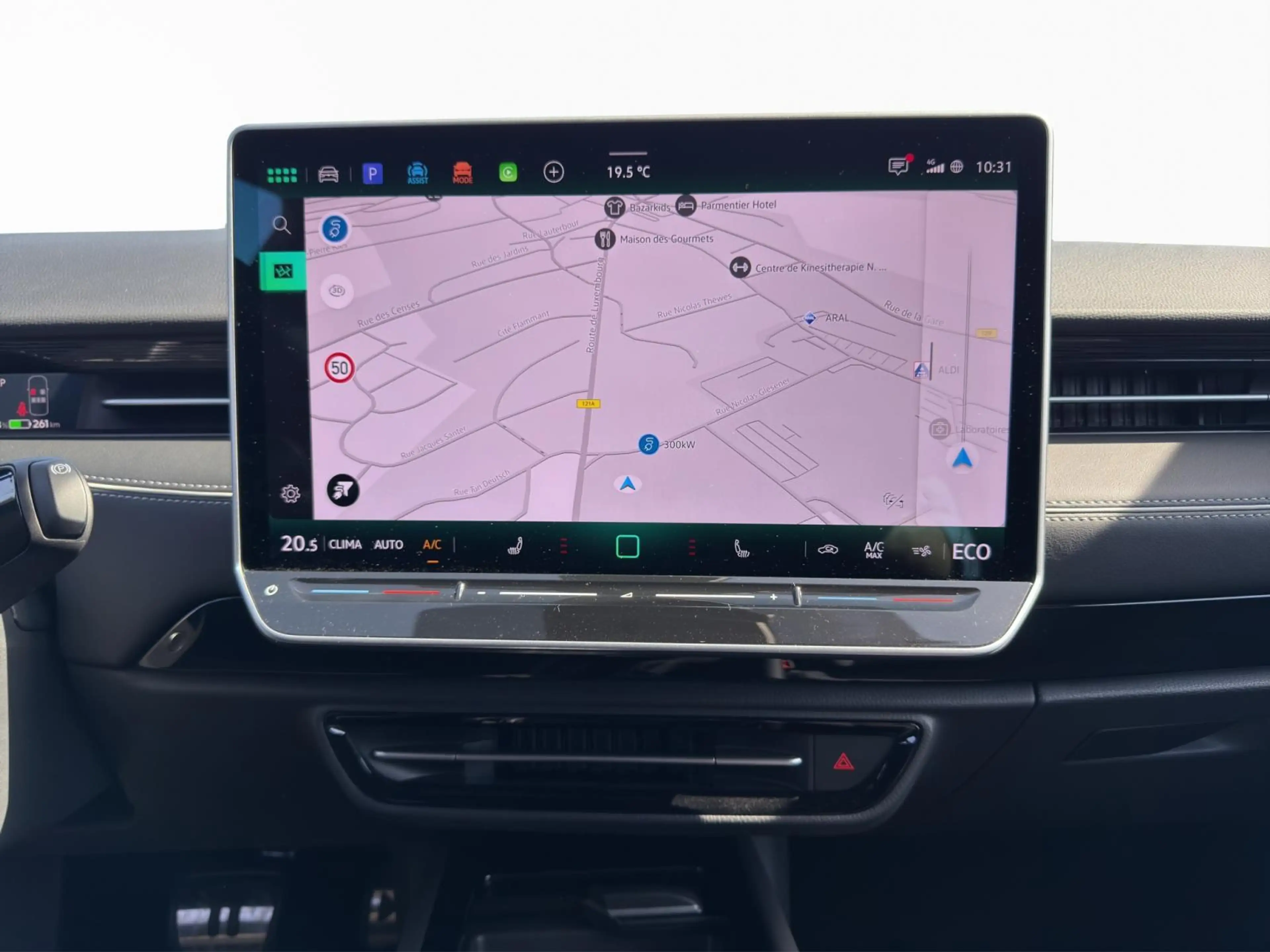 Volkswagen ID.7 Pro 210 kW / 77 kWh — photo 11