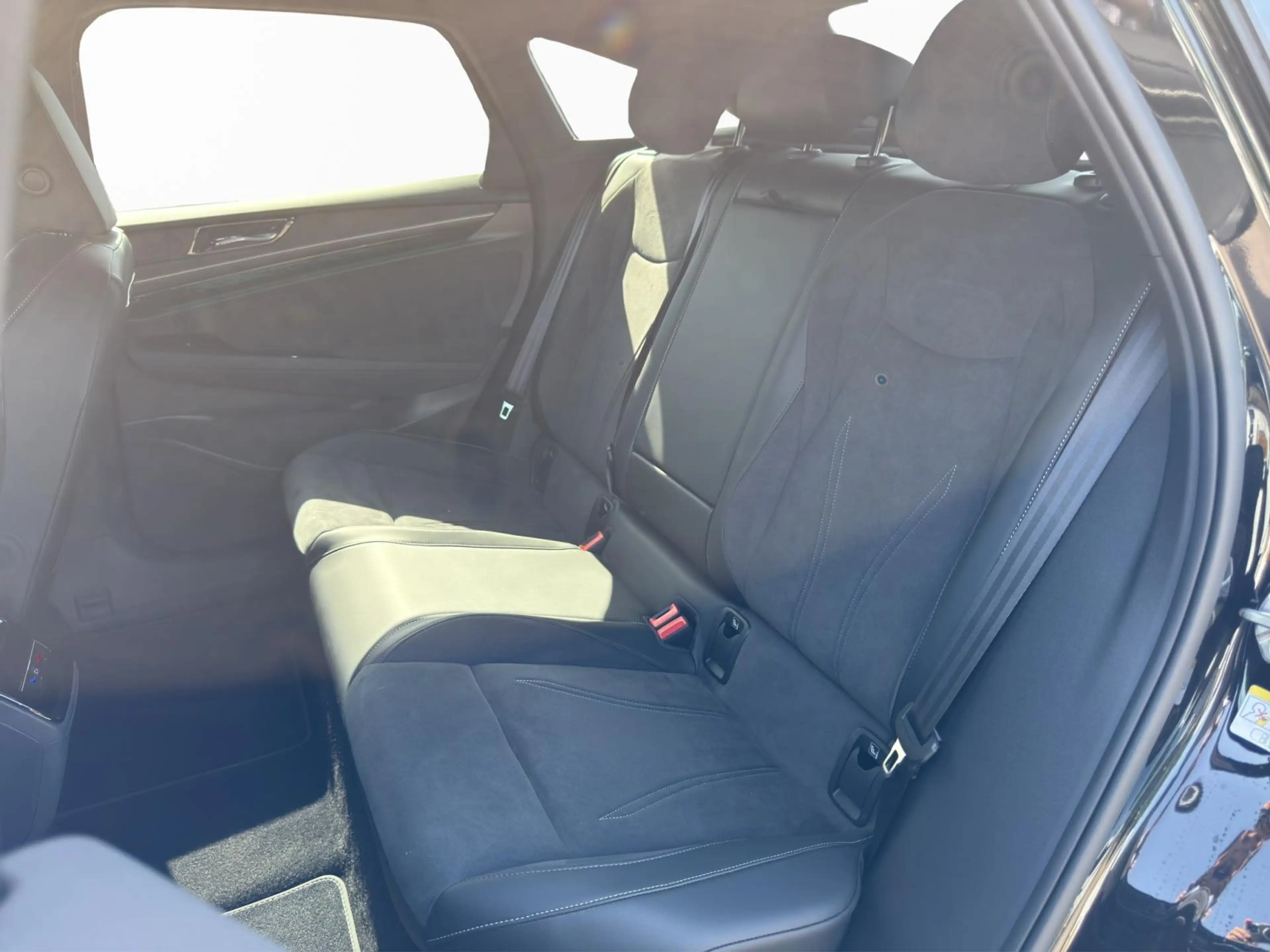 Volkswagen ID.7 Pro 210 kW / 77 kWh — photo 13
